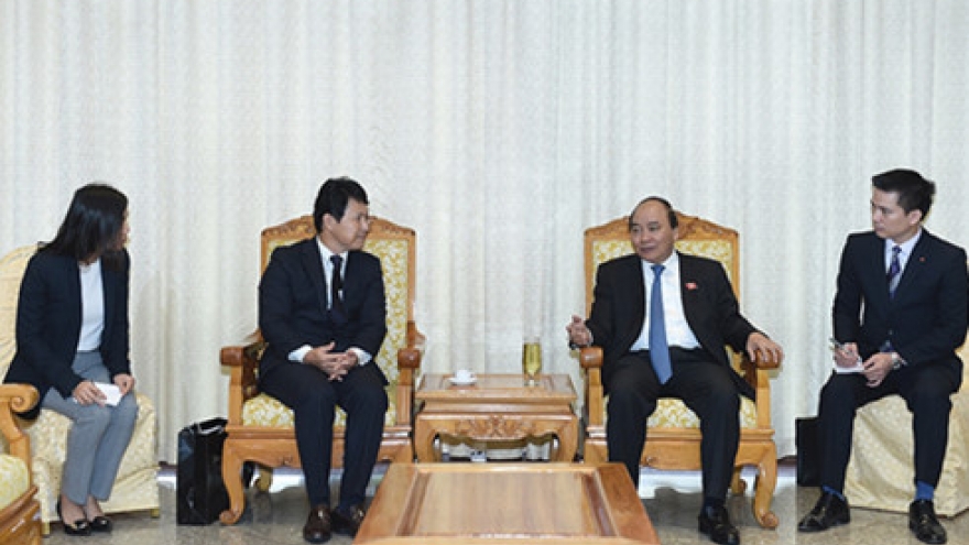 PM Phuc hosts Japanese diplomat