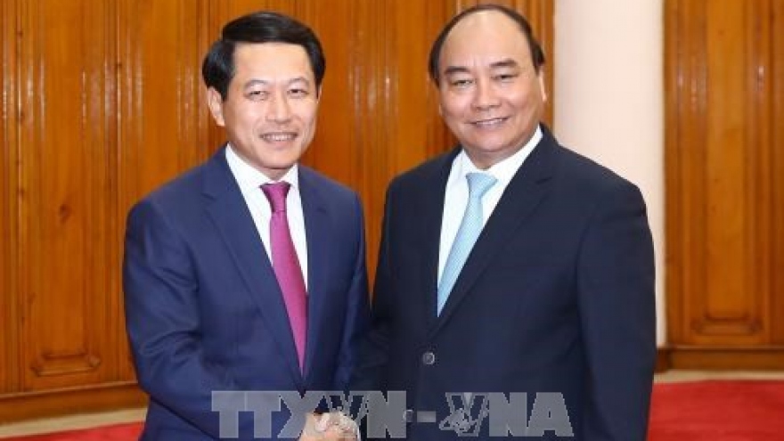 PM: Vietnam gives top priority to relationship with Laos