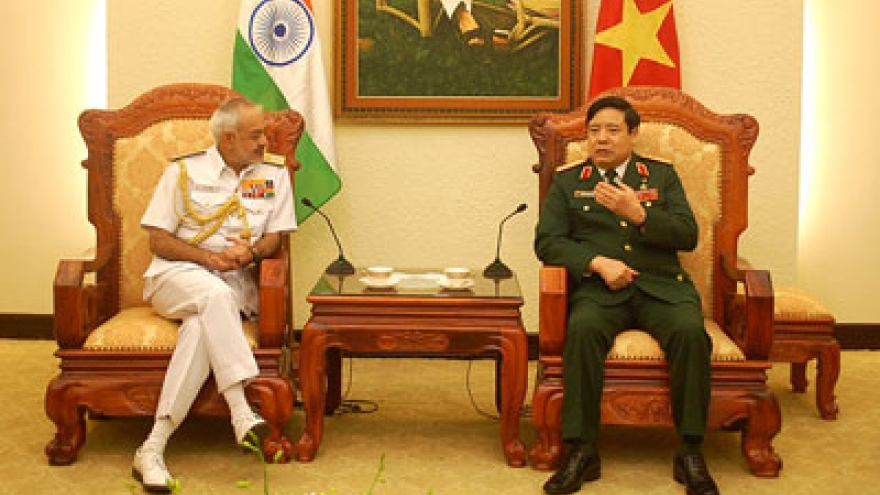 India, Vietnam boost defence links 
