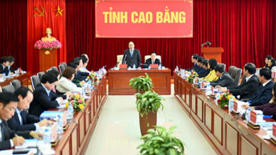 Cao Bang urged to become model for overcoming difficulties