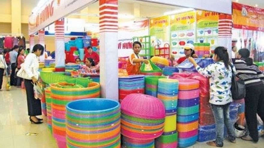 Plastics exports forecast to rise 6 percent in 2017