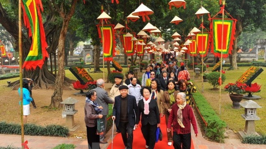 Vietnam Poetry Day experiments with new activities to attract audiences