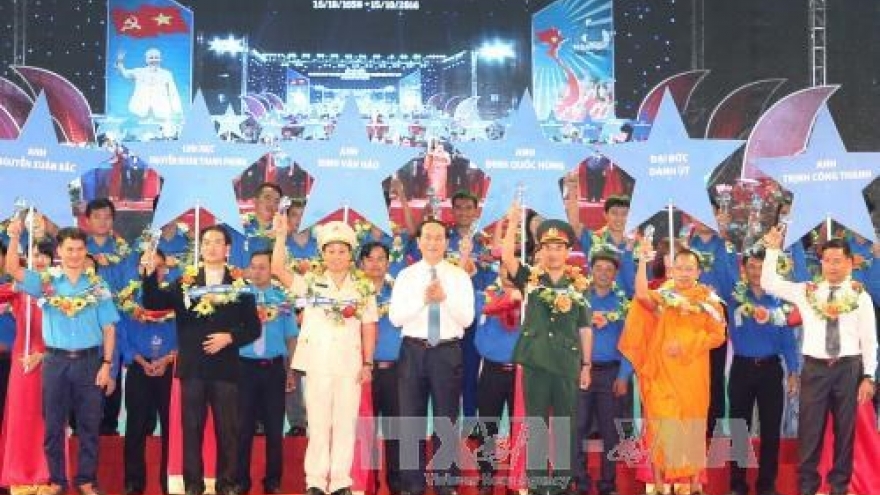 President stresses youths’ role in international integration