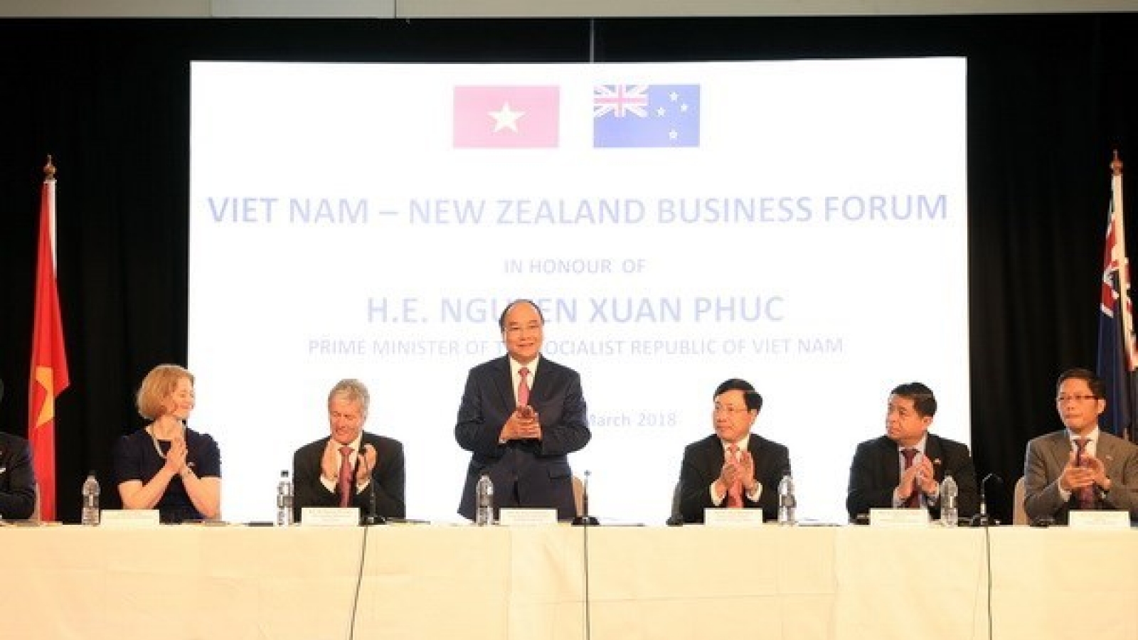 PM attends Vietnam-New Zealand Business Forum