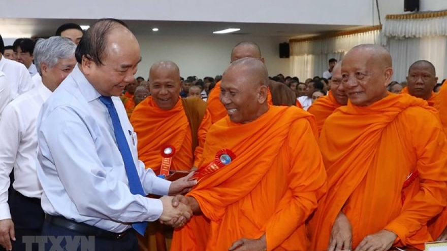 
        Prime Minister celebrates Chol Chnam Thmay festival with Khmer people
                              