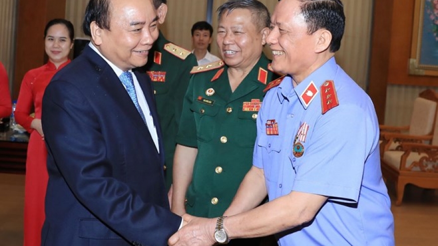 Prime Minister meets with war veterans of Tay Nguyen Front