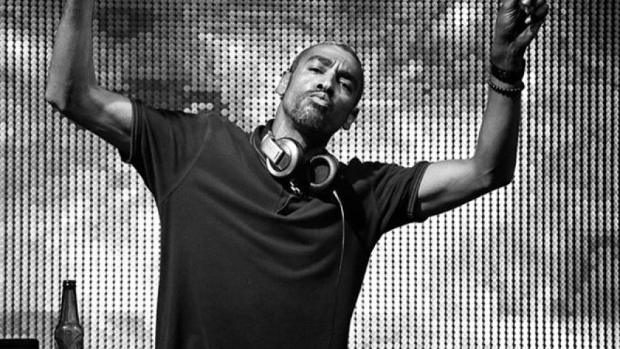 Former Prodigy band member debuts in HCM City