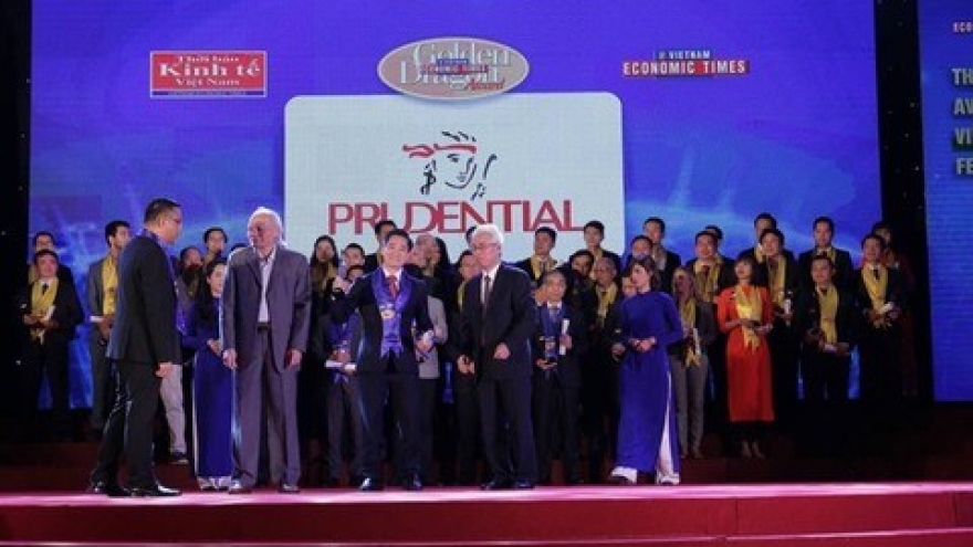 Prudential Vietnam wins Golden Dragon Award