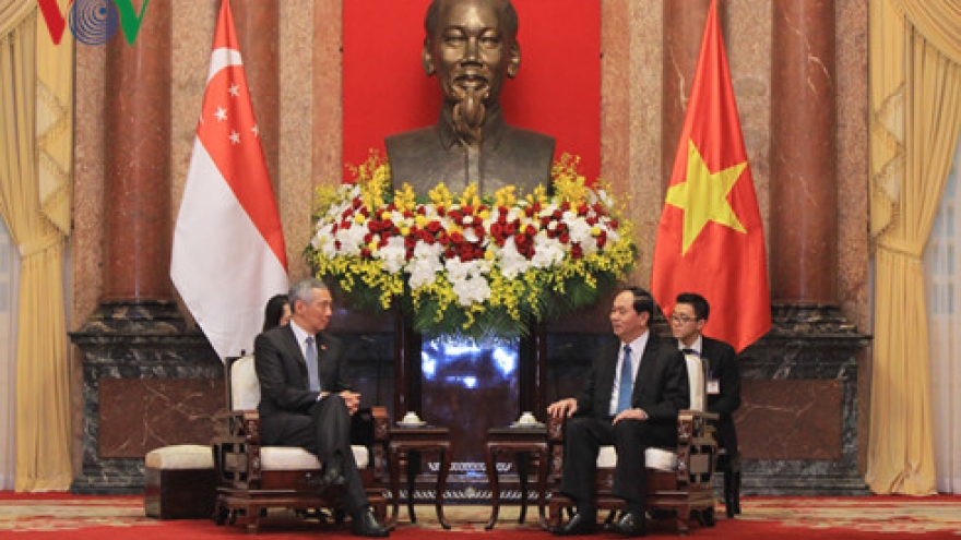 State and NA leaders greet Singaporean PM