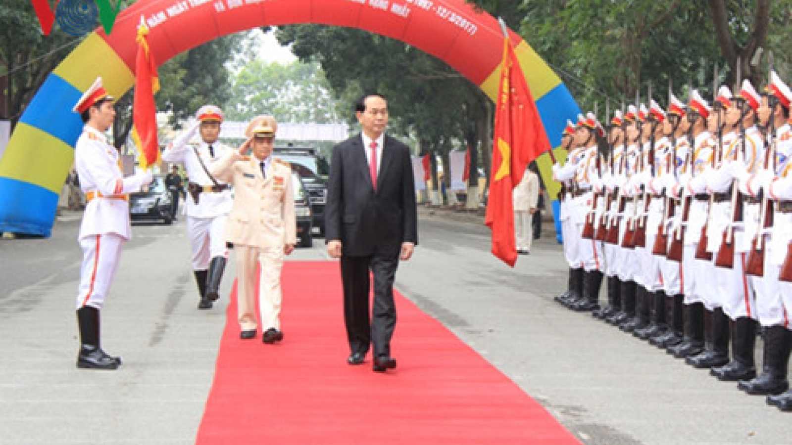 President attends Special Task Police Battalion's 20th founding anniversary 