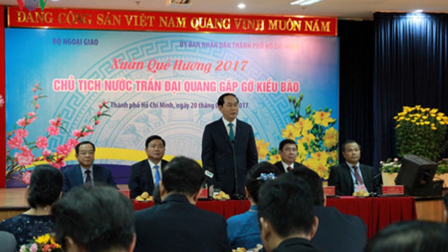 President Quang meets overseas Vietnamese ahead of Tet