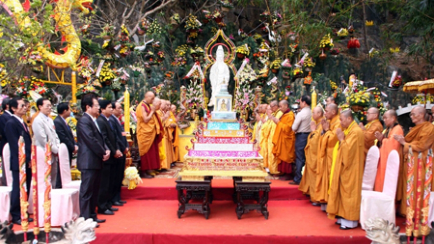 Quan The Am festival brings foreign guests
