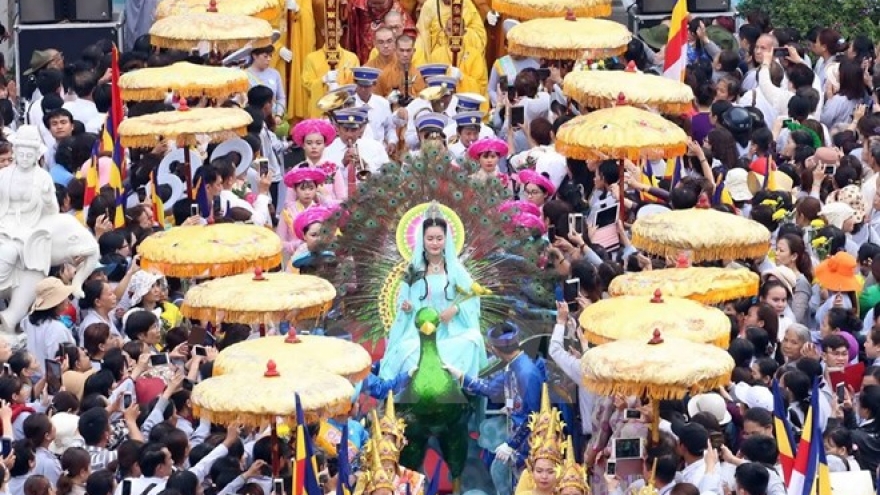 Quan The Am festival takes place in Danang