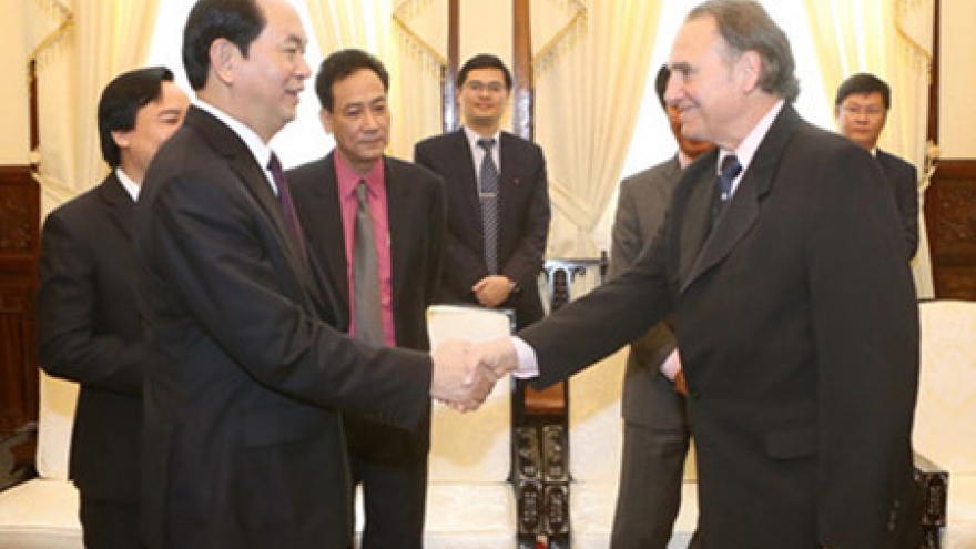 President Quang receives UNESCO official
