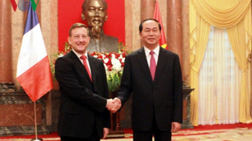 State leader receives new ambassadors