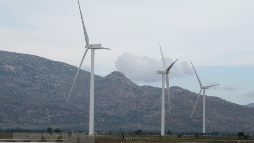 Quang Tri approves two wind, solar power projects