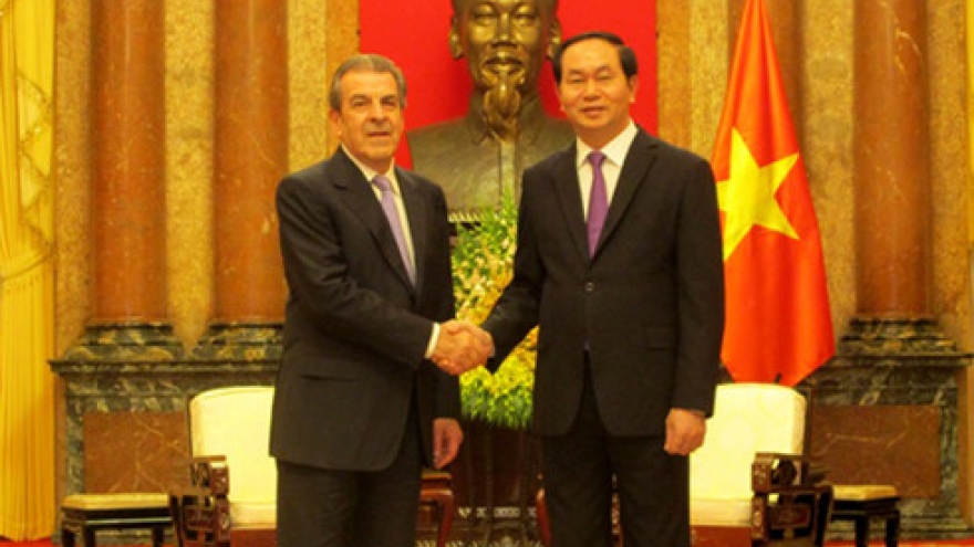 President Quang hosts Chilean guest