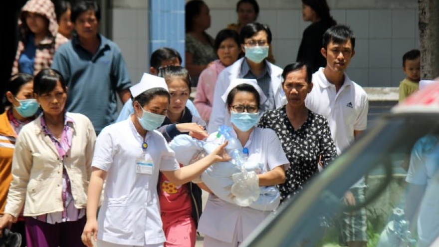 4-month-old baby dies after Quinvaxem shot in southern Vietnam