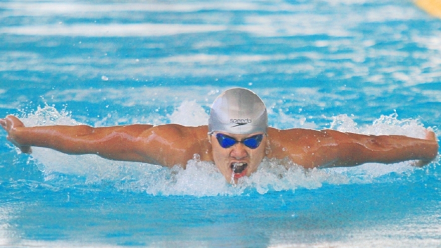 Quy Phuoc clinches gold at national swimming champs