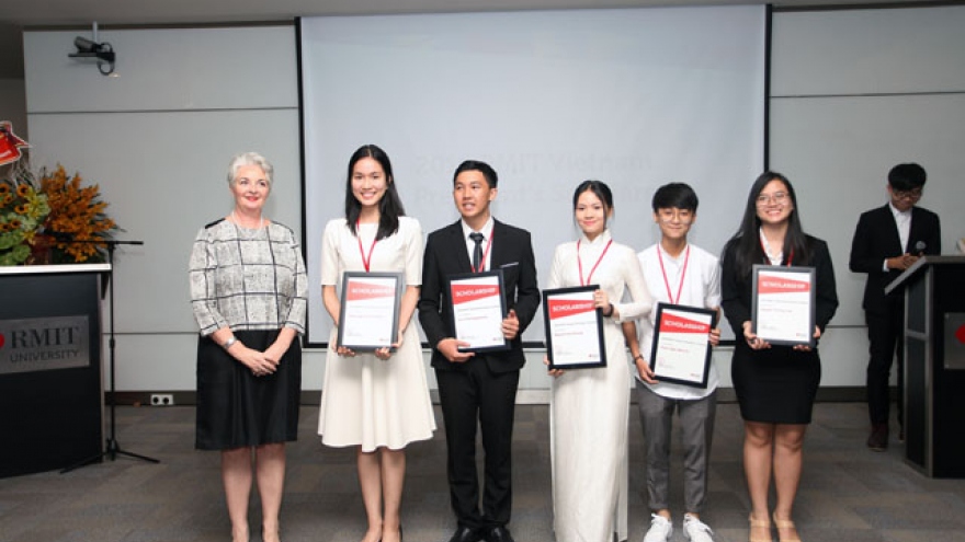 
        RMIT University Vietnam expands financial aid again
                              