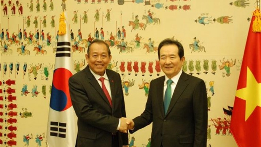 Deputy PM Binh meets top RoK legislator