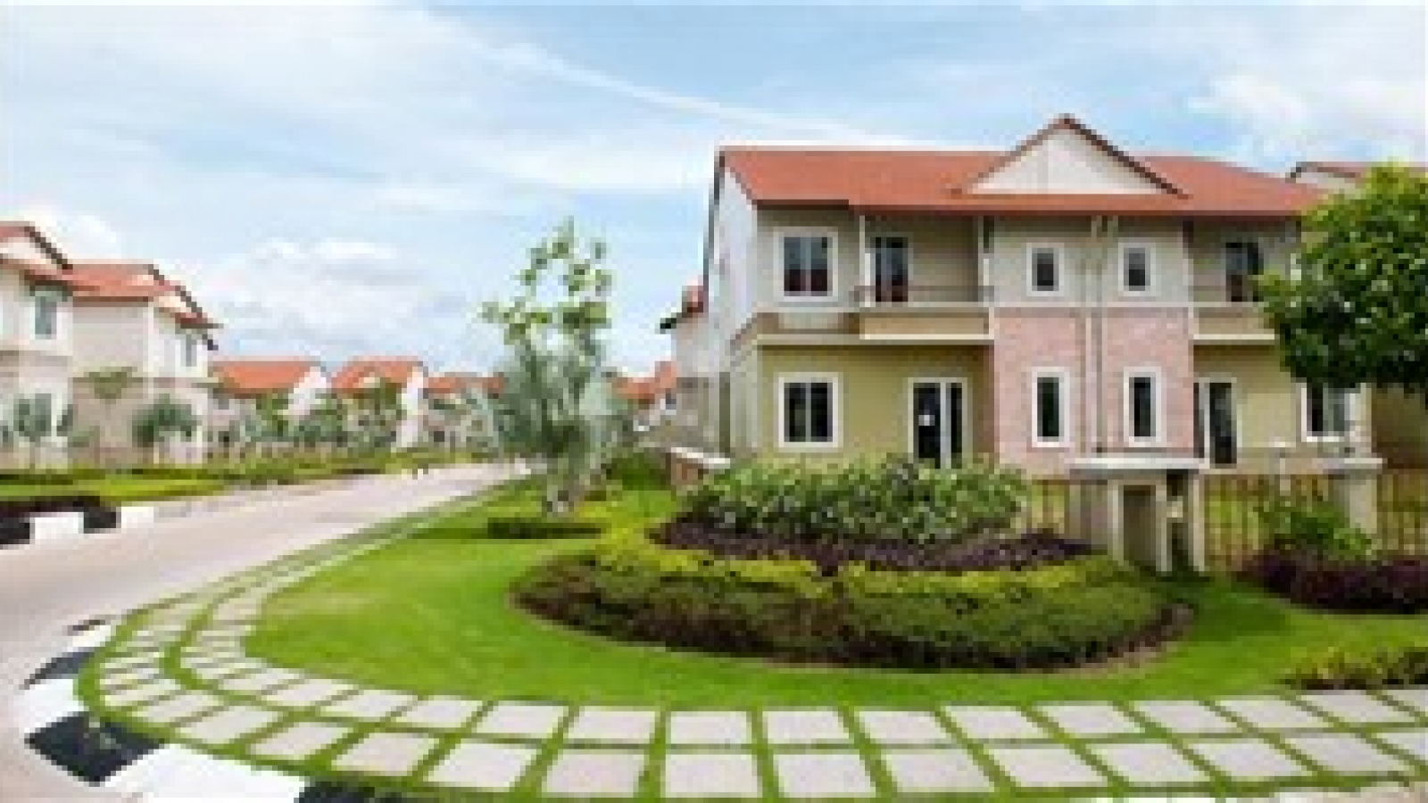 Real estate investors eye Vietnam market
