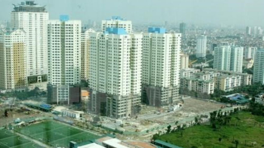 Real estate greets more Asian investors