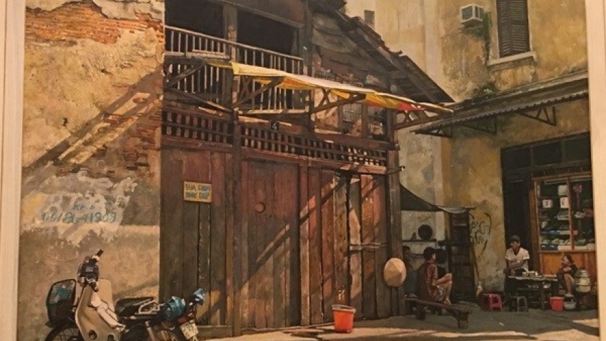 Realist artists depict Hanoi's life