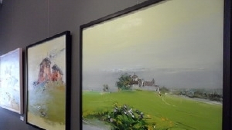 Exhibition of Vietnam-RoK modern fine arts