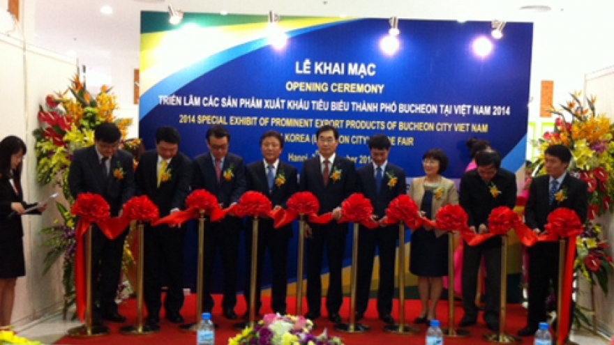 Korean city showcases export products in Vietnam