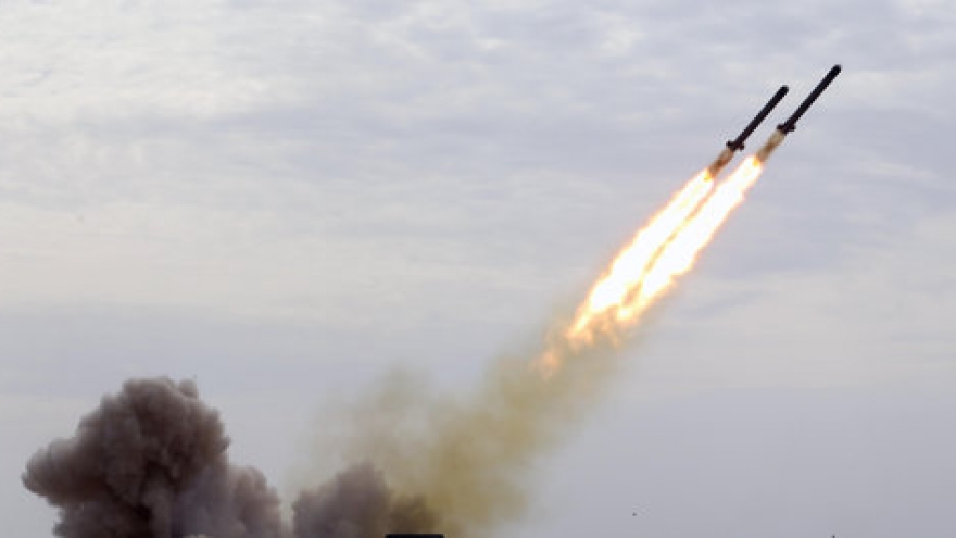 
        Islamic State rocket kills US Marine in Iraq: Pentagon
                              