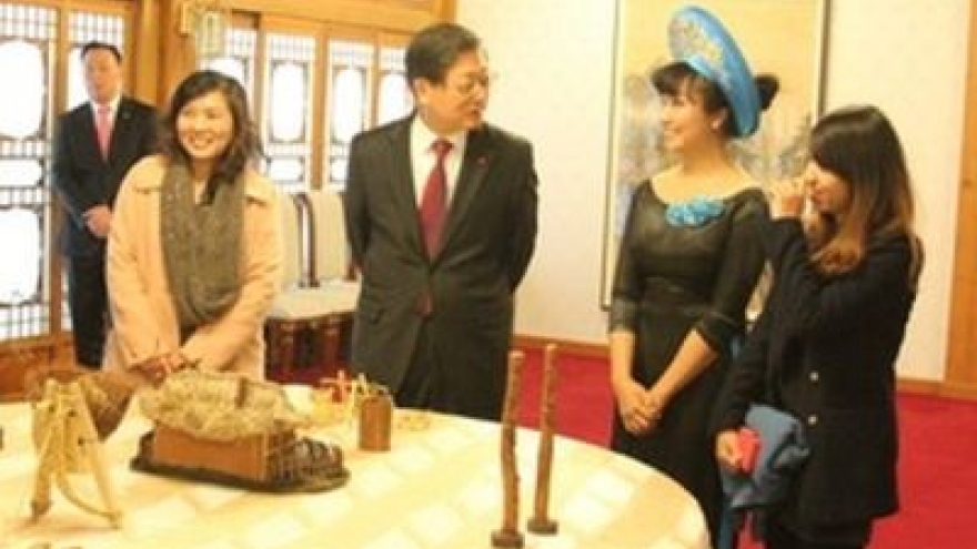 
        Vietnam-RoK culture festival opens in Danang
                              