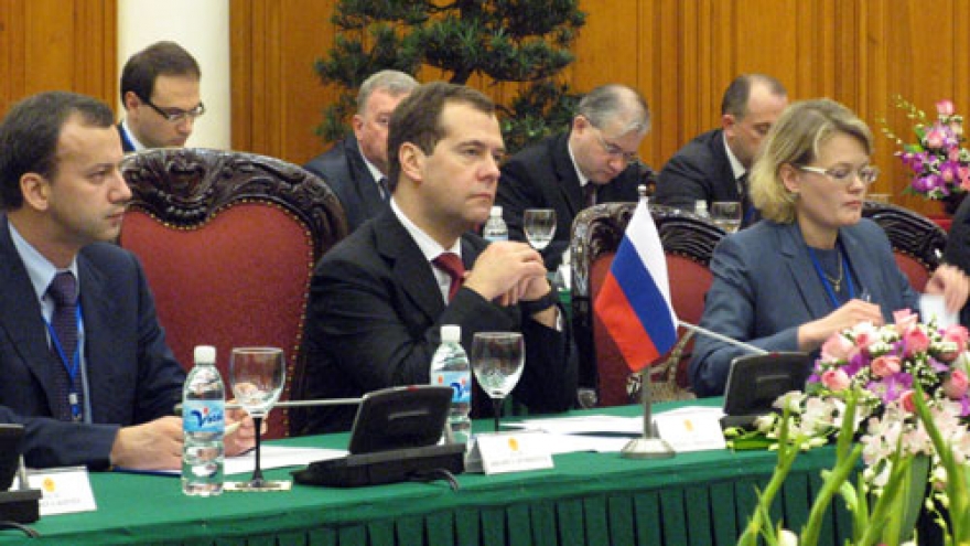 Medvedev’s Vietnam visit hits Russian headlines