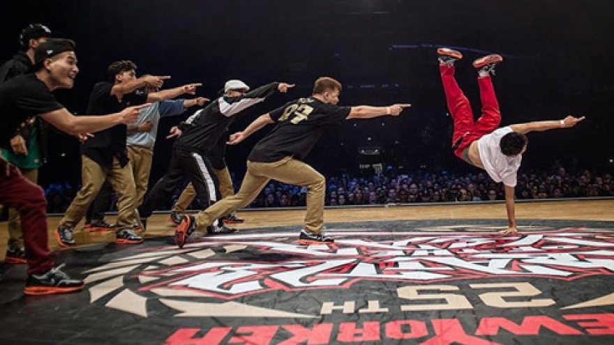 S.I.N.E wins 3rd place at breakdance world champs