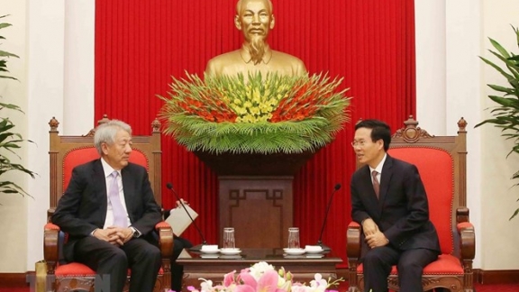 Singaporean Deputy PM welcomed in Hanoi