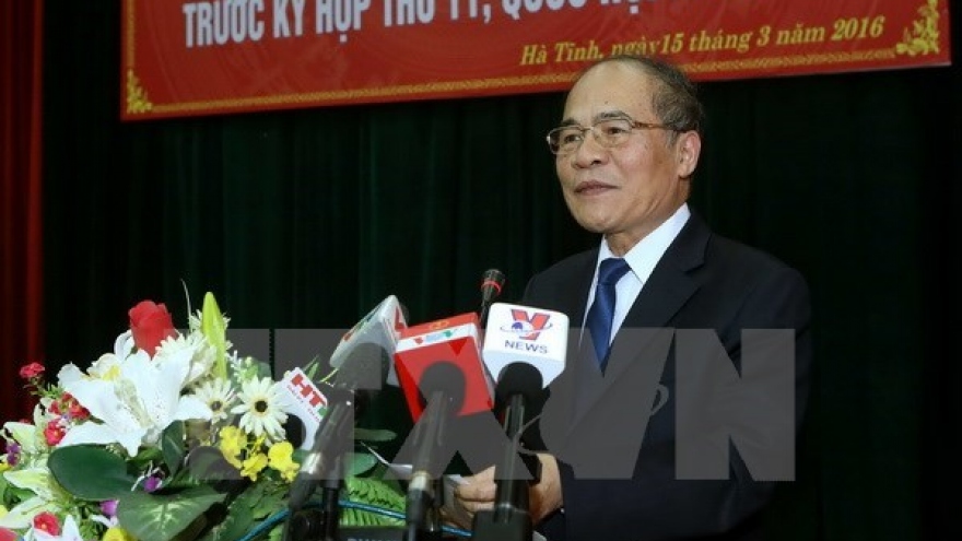Top legislator talks with Ha Tinh voters ahead of NA session