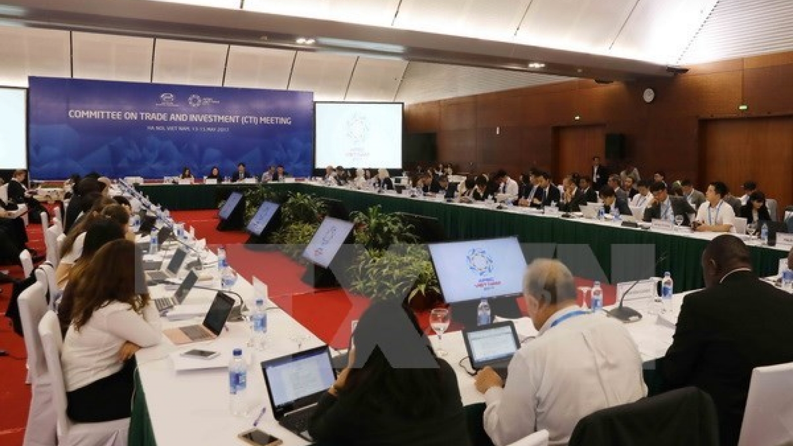 Sixth working day of SOM 2 and related meetings