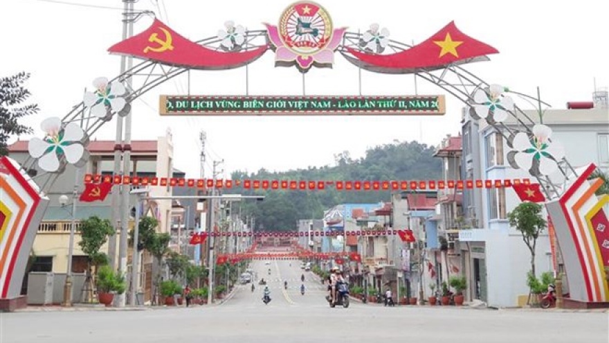 
        Son La marks Vietnam-Laos Solidarity and Friendship Year
                              