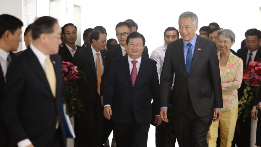 Singapore PM Lee officially opens Mapletree Business Centre