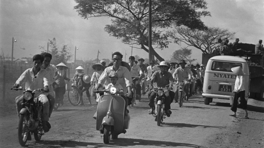 1960’s Saigon through the lens of a French journalist