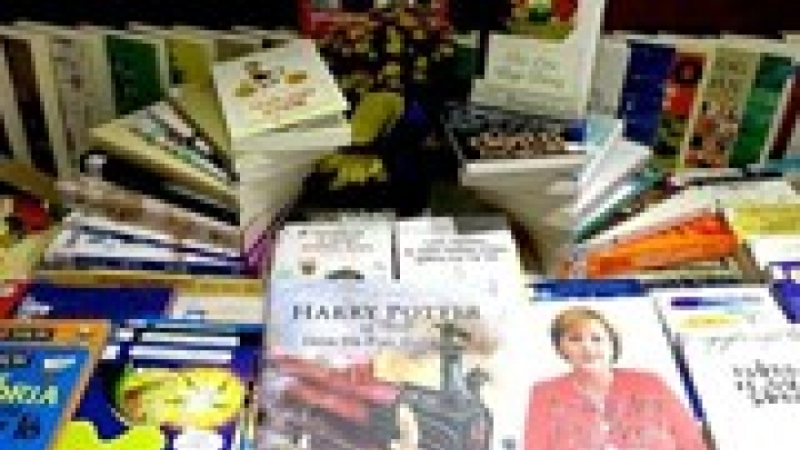 French books on southern history released in Vietnamese