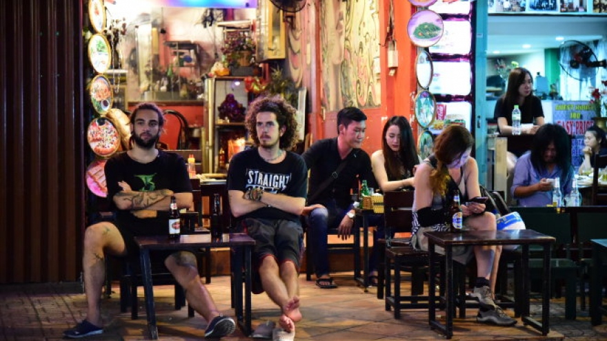 Insiders speak of Saigon’s charmless tourism