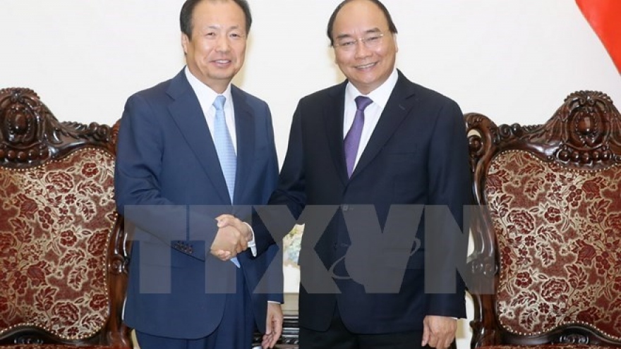 PM pledges optimal conditions for Samsung