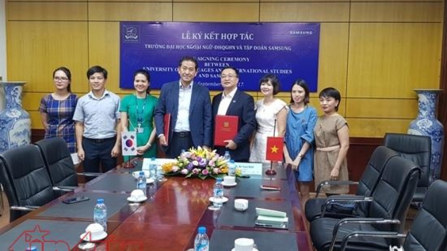 117 Vietnamese students get Samsung Korean Scholarships