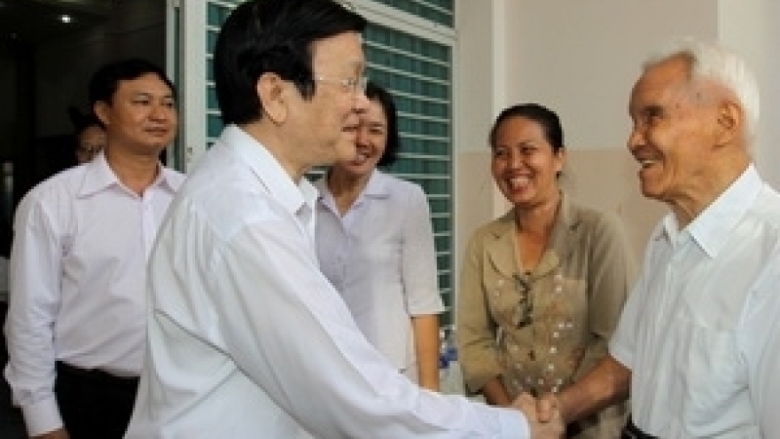 State President meets voters in HCM City