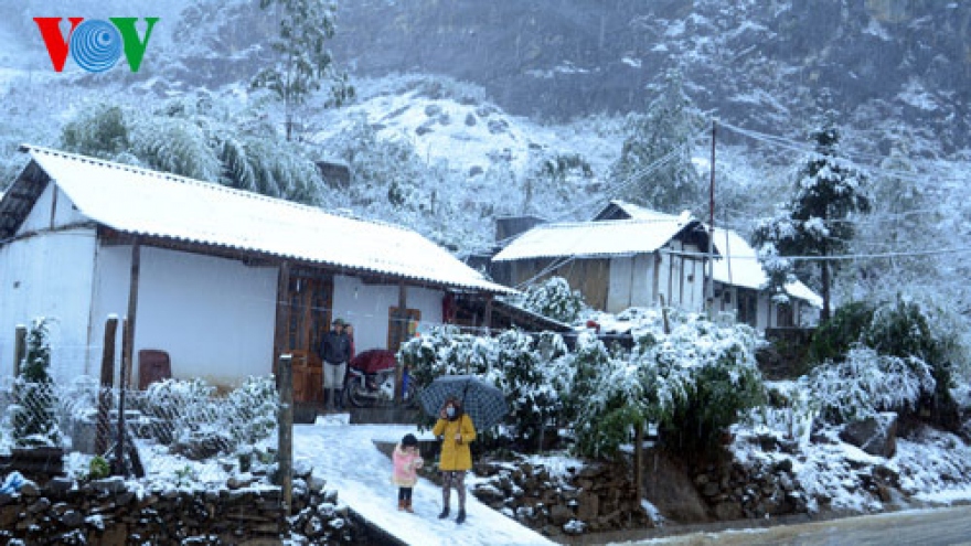 
        Snow to fall on Sapa tonight
                              