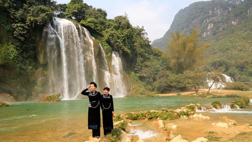 Awards ceremony for “Savour Vietnam” photo, video, writing contest