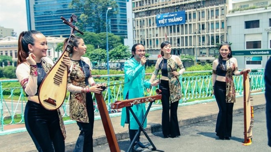 Artists record song to cheer on national football team