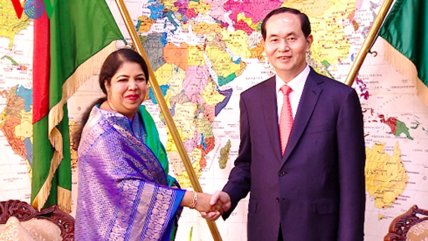President Tran Dai Quang meets Bangladeshi leaders