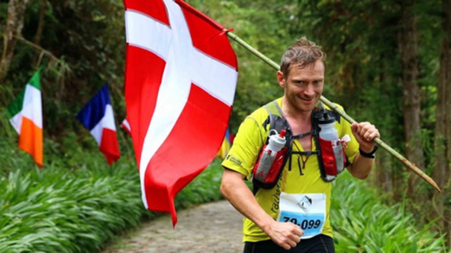 Danish runner finishes first at 70-km Sapa int’l marathon
